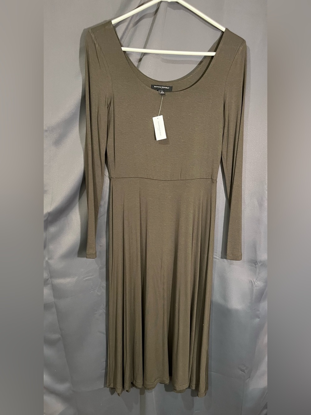 Banana Republic Olive Long Sleeve Scoop Neck Maxi Dress